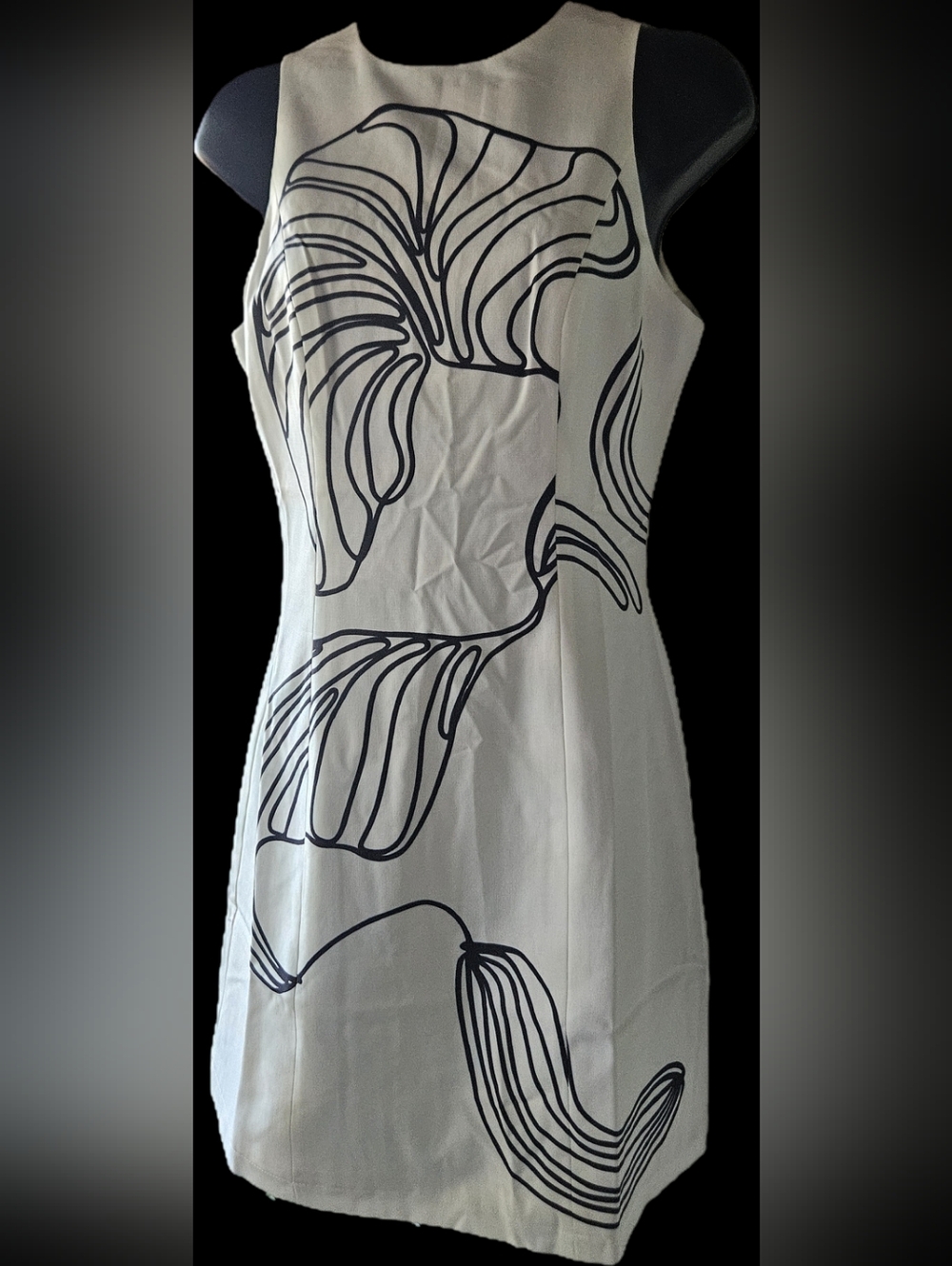 Commense Sleeveless Abstract White And Black Dress